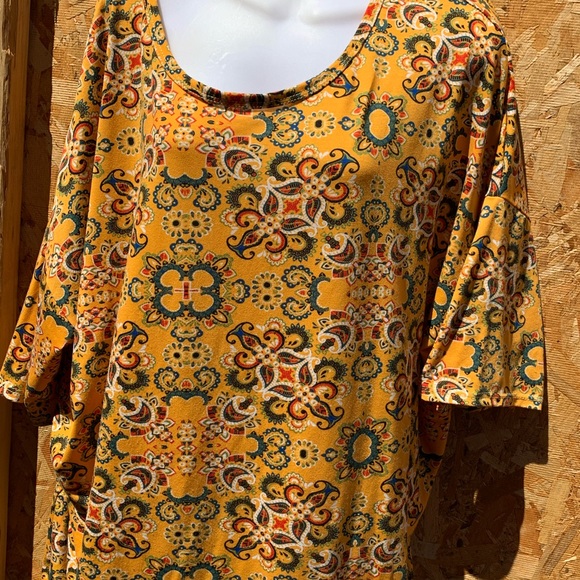 Lule Roe , blouse plus - Picture 2 of 3